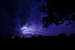 lightningDarkPurple uai